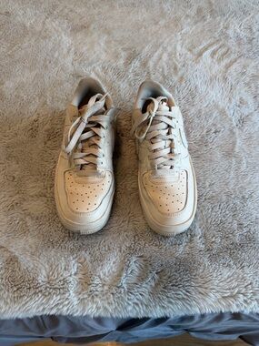 Nike Women's Beige/Tan Low Top Sneakers
